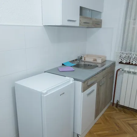 Apartament Rosica *