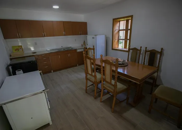 Daire Rosica Ribarska Banja